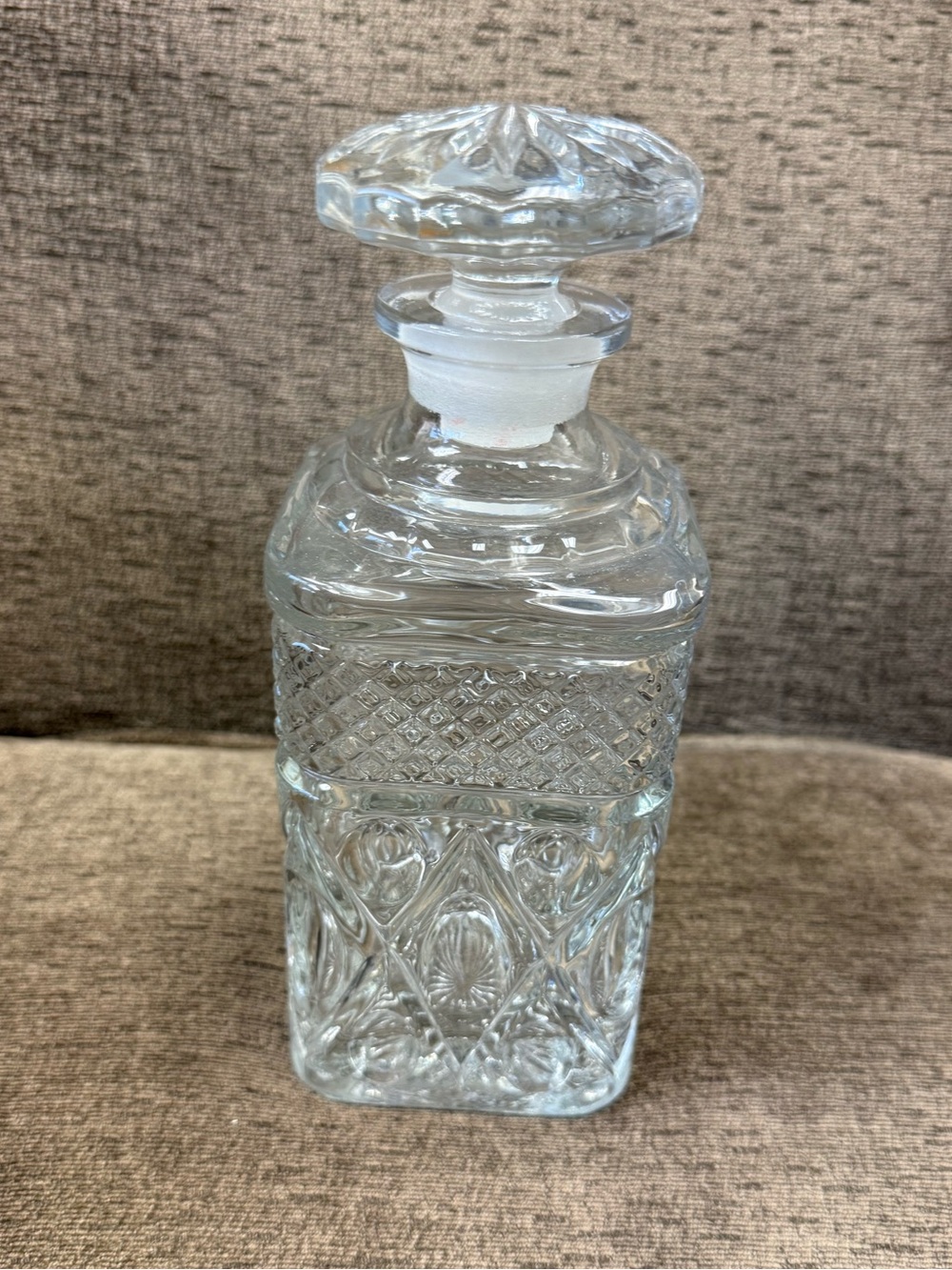 Vintage Imperial Glass "Cape Cod" Square Whiskey Decanter. - Picture 4 of 10